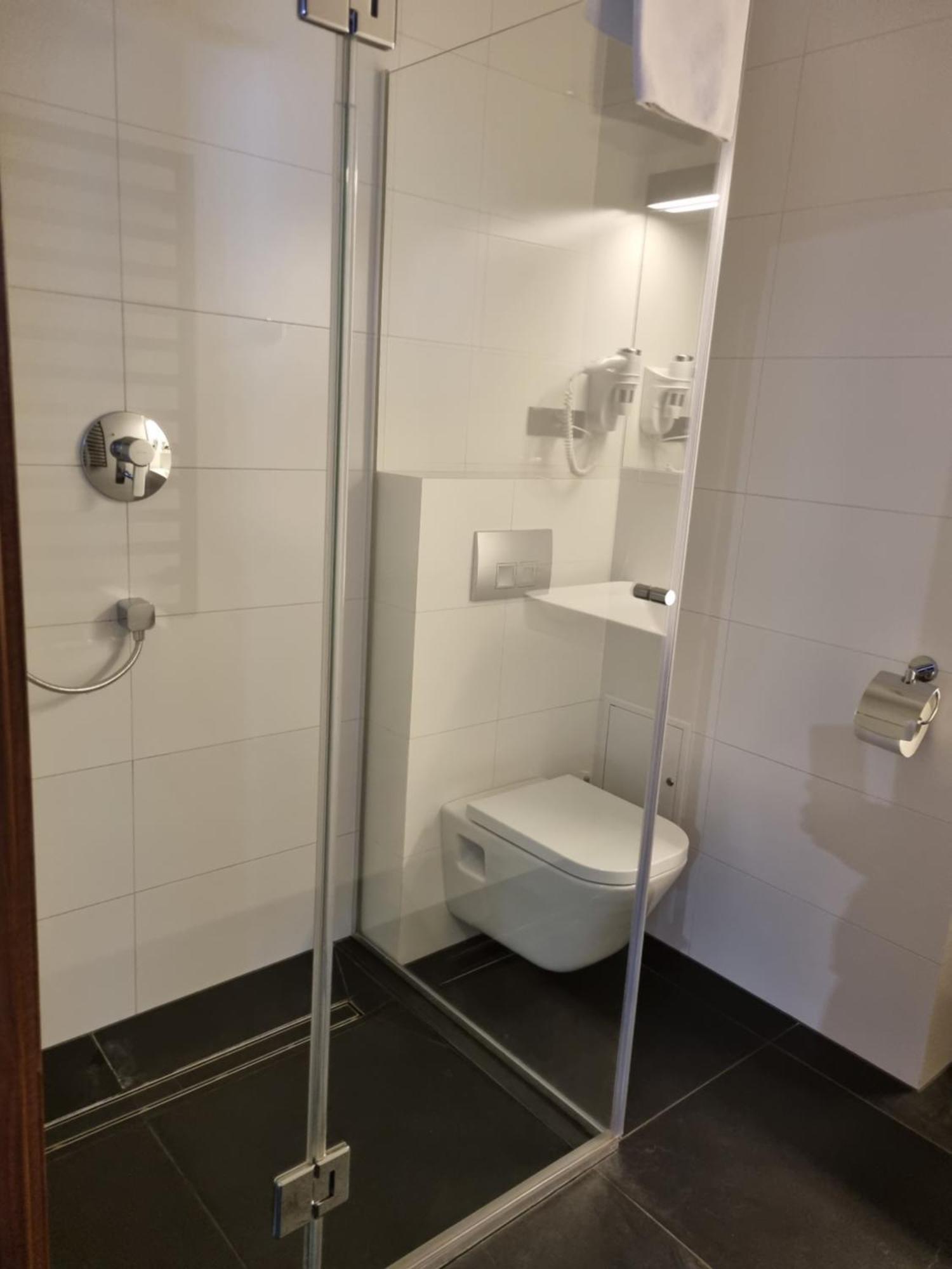 Terminal Hotel Wroclaw Ngoại thất bức ảnh