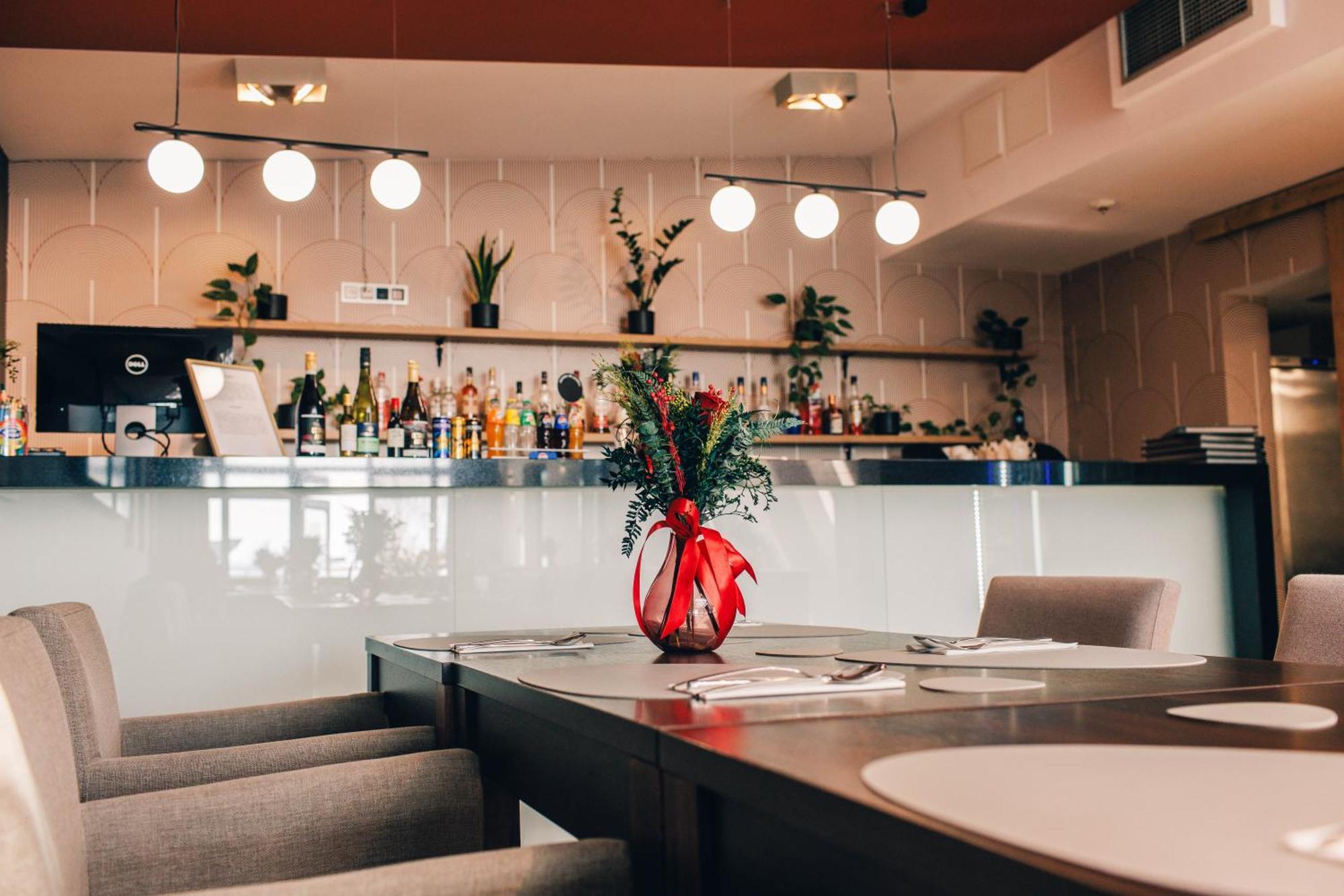 Terminal Hotel Wroclaw Ngoại thất bức ảnh